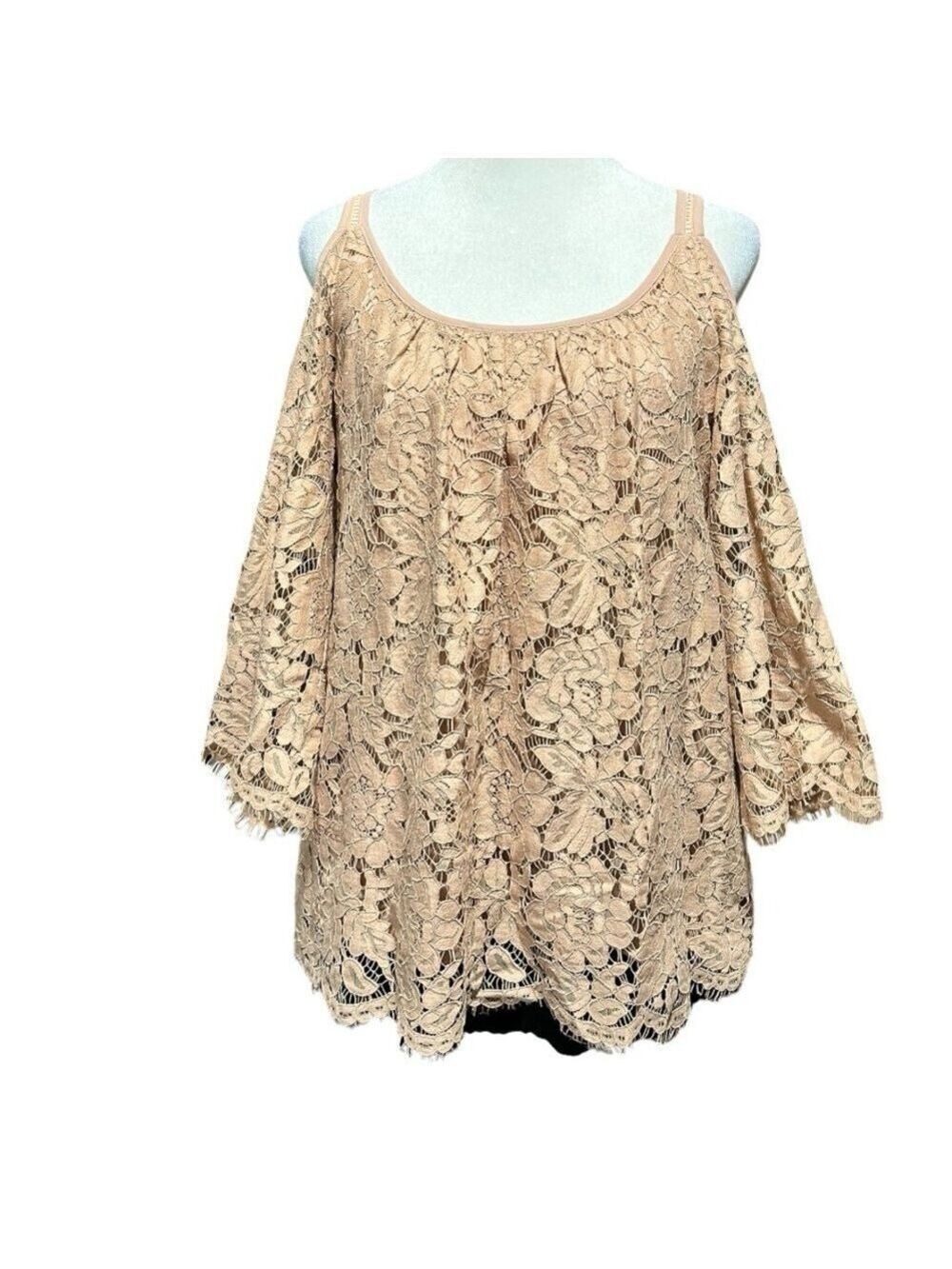 White House Black Market Peach Lace Cold Shoulder Top Women’s Size Small